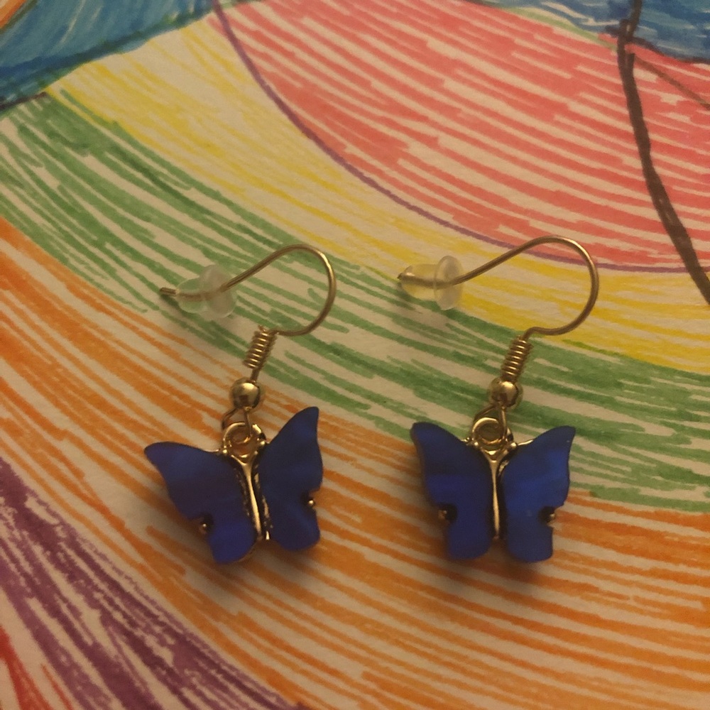 Homemade Beautiful Butterfly Dangle Earrings. - Picture 2 of 4